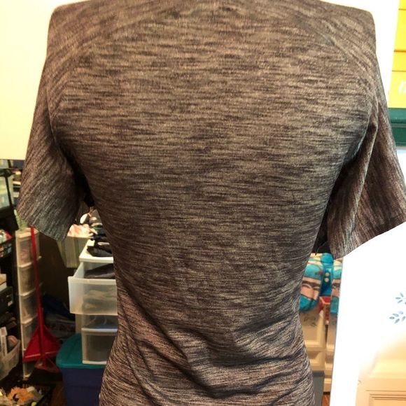 Lululemon  & go Take -off Tee - Picture 4 of 7